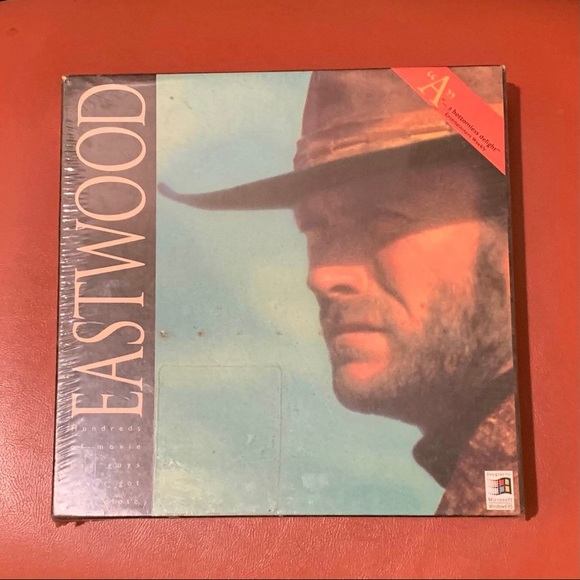 Clint Eastwood Interactive Set - Picture 1 of 6